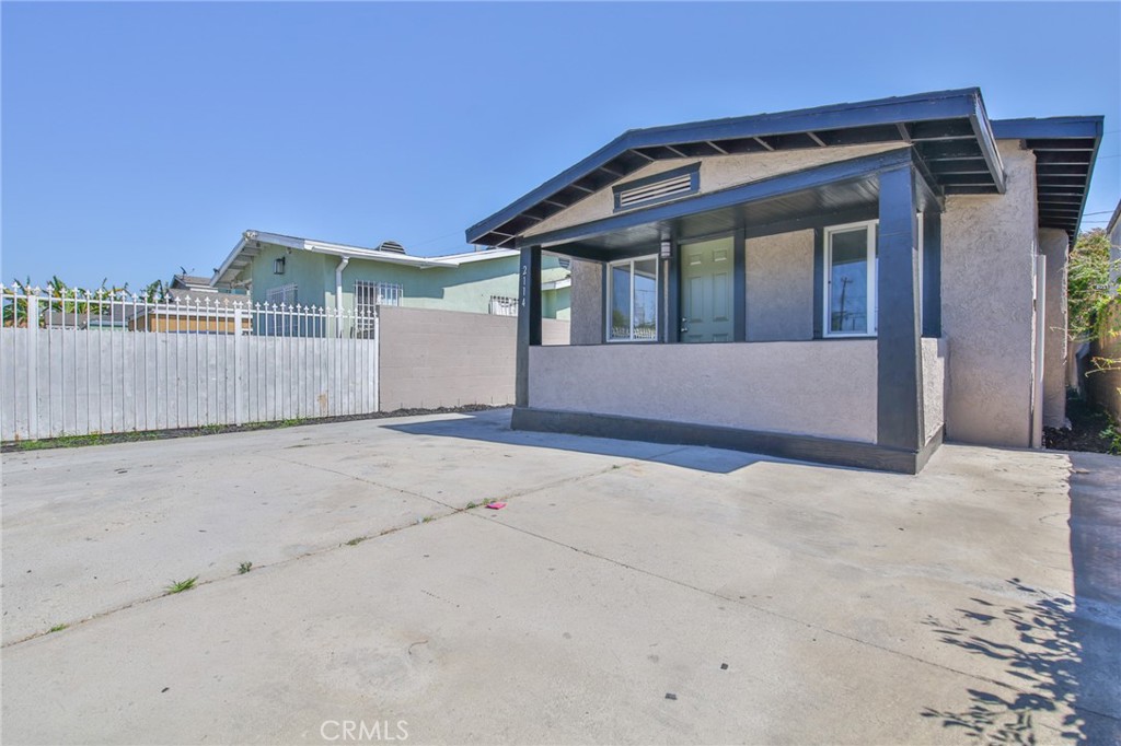 2114 E Knopf Property Photo 7