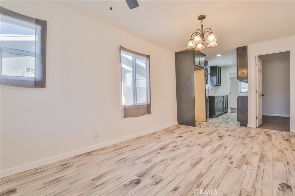 2114 E Knopf Property Photo 8
