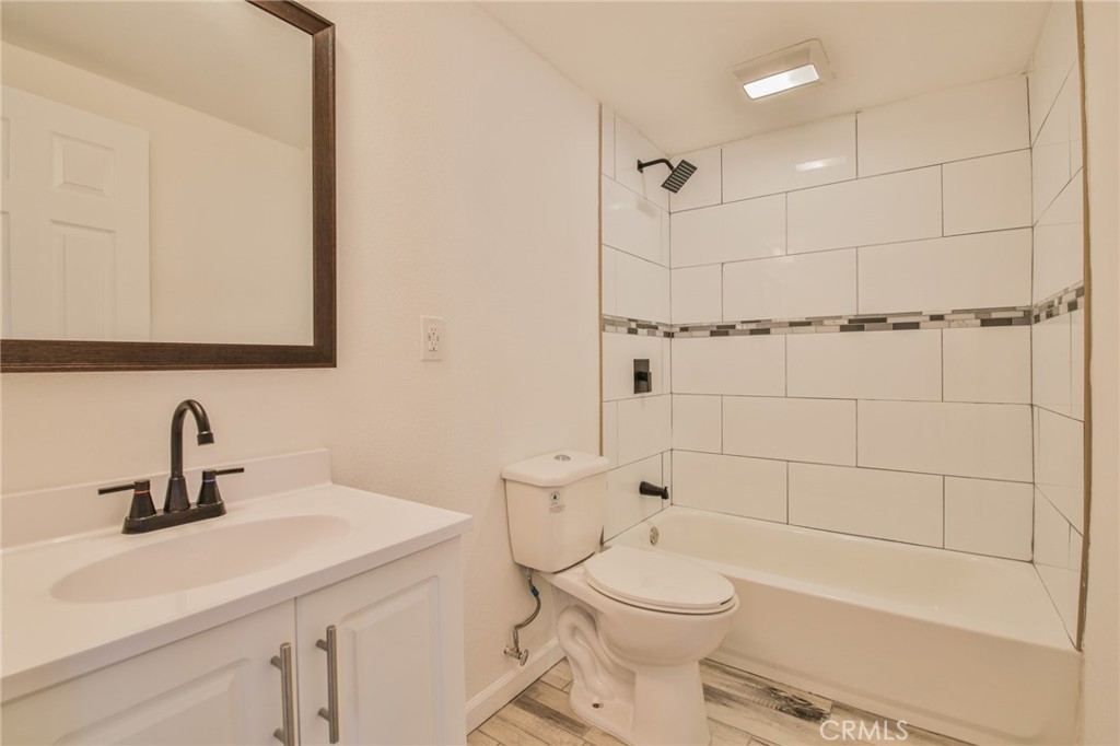 2114 E Knopf Property Photo 16