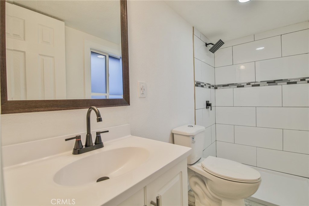 2114 E Knopf Property Photo 19