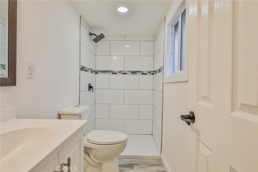 2114 E Knopf Property Photo 20