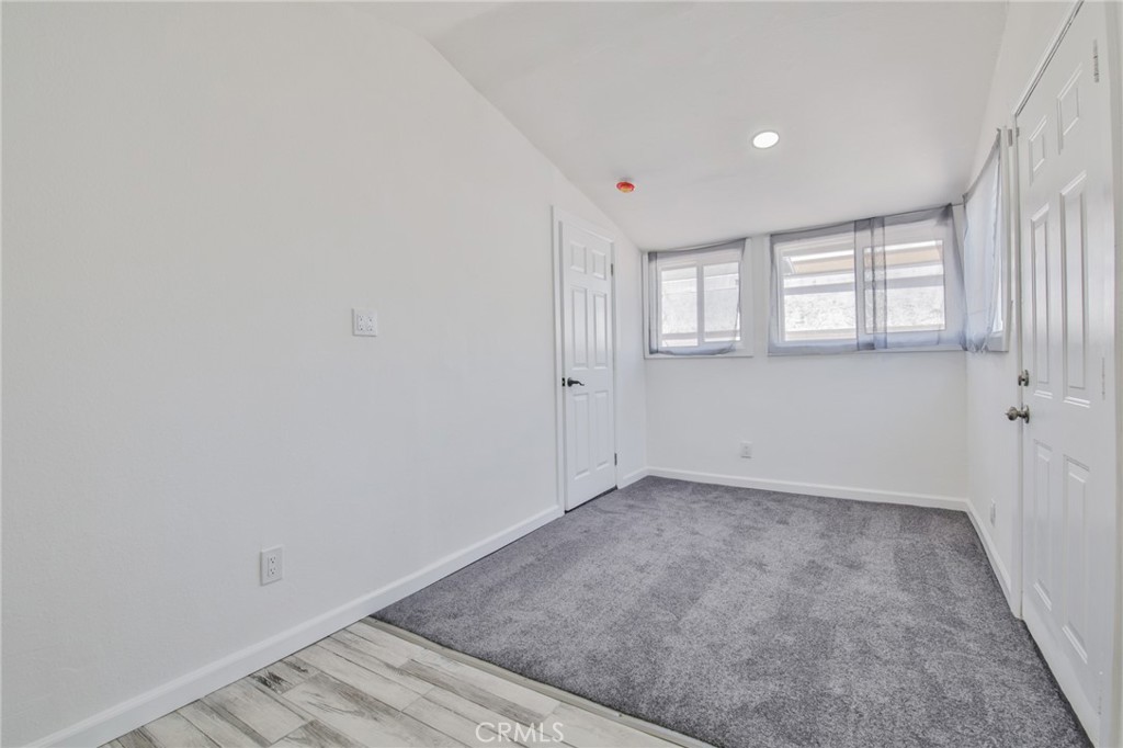 2114 E Knopf Property Photo 22