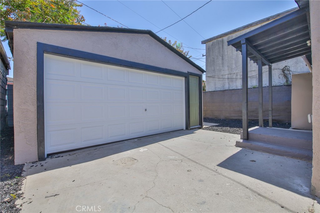 2114 E Knopf Property Photo 28