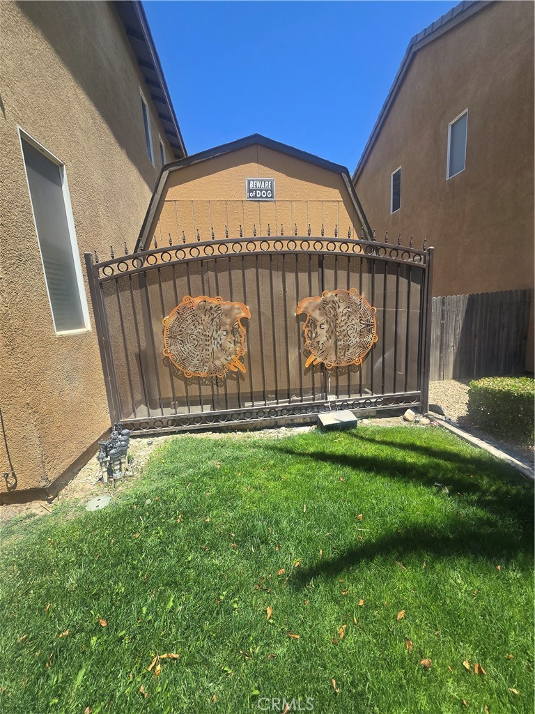 13736 Lark Court Property Photo 4