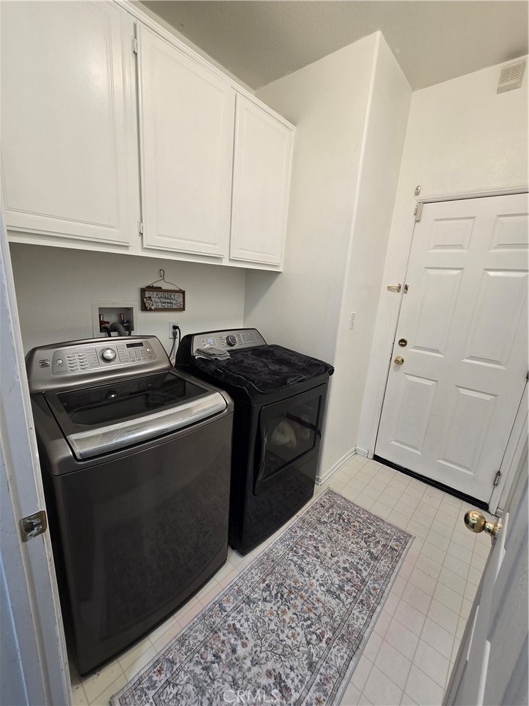 13736 Lark Court Property Photo 9