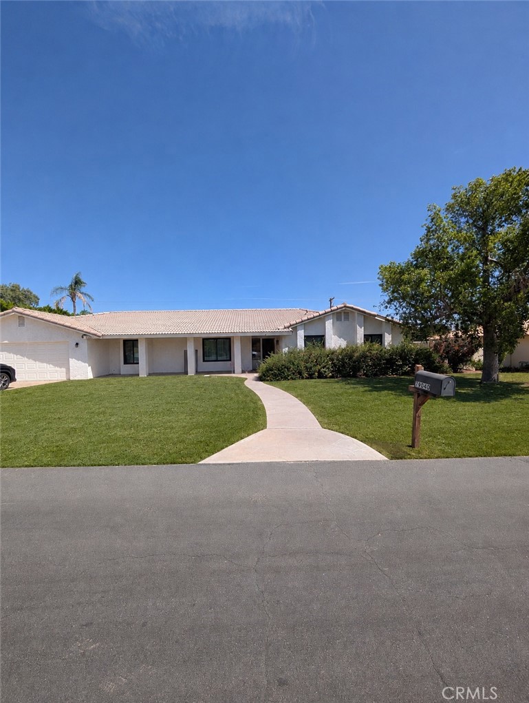 79040 Cliff Property Photo 2