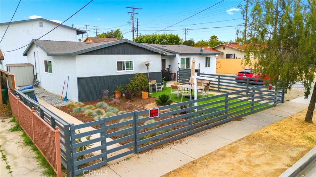 6221 Corona Property Photo 4