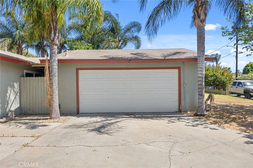 10937 Desert Sand Avenue Property Photo 5