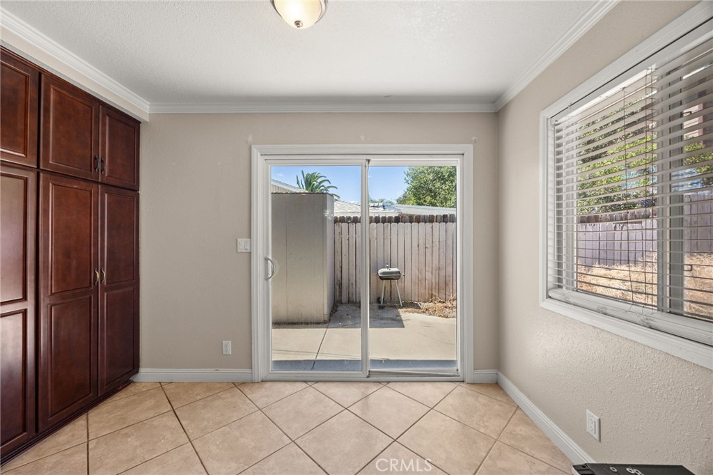 10937 Desert Sand Avenue Property Photo 13