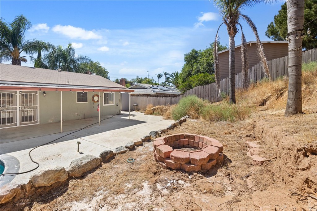 10937 Desert Sand Avenue Property Photo 33