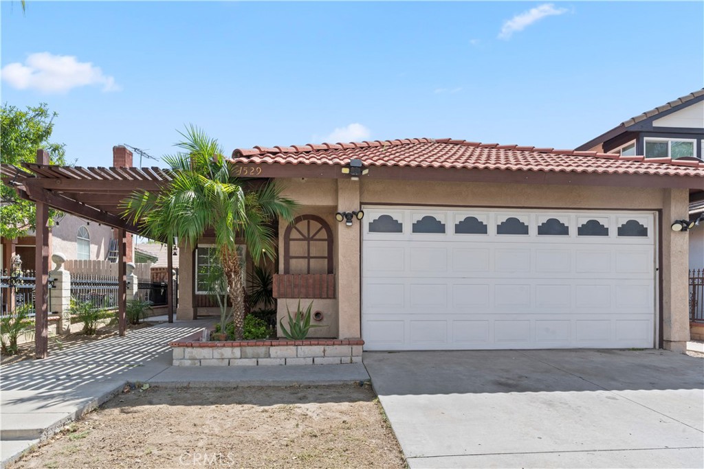 1529 Apple Creek Property Photo 1