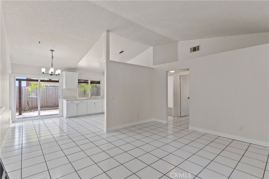 1529 Apple Creek Property Photo 4