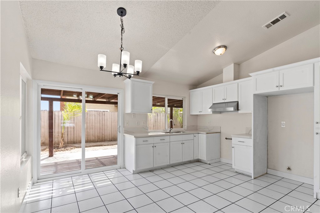 1529 Apple Creek Property Photo 8