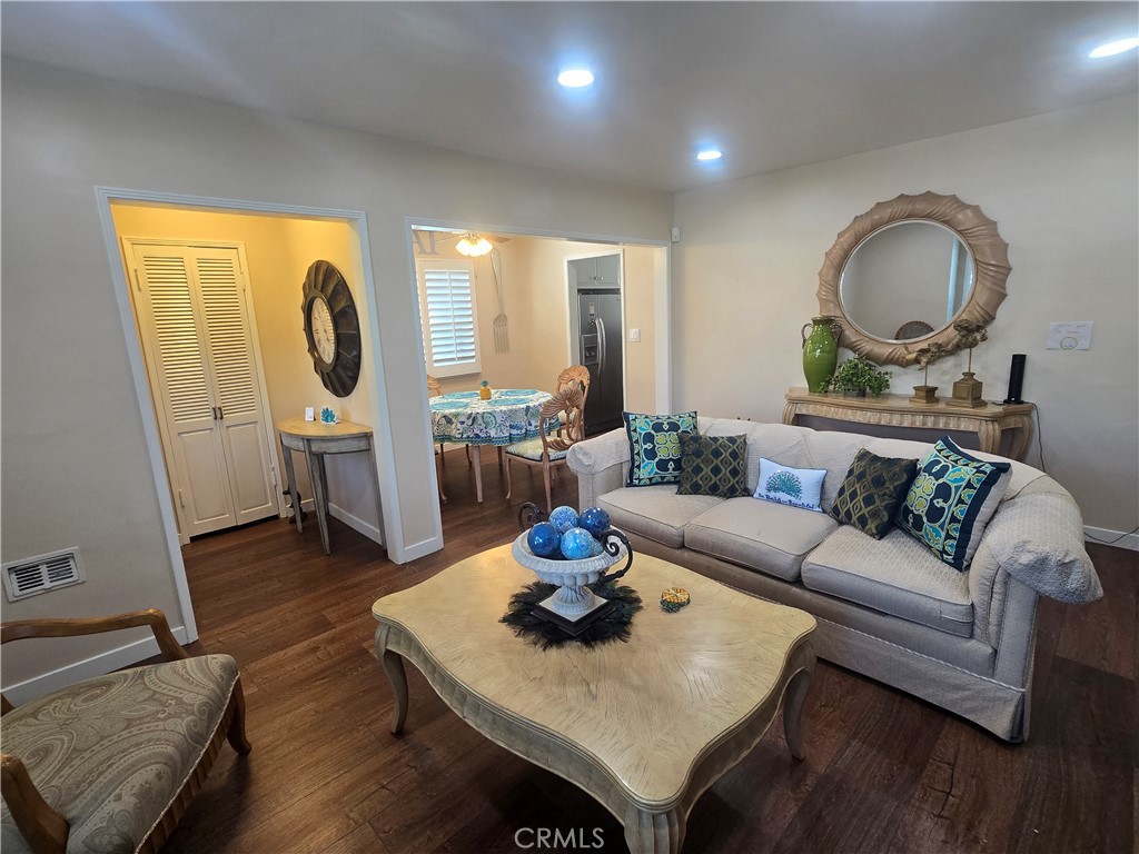 10613 Shellyfield Property Photo 3
