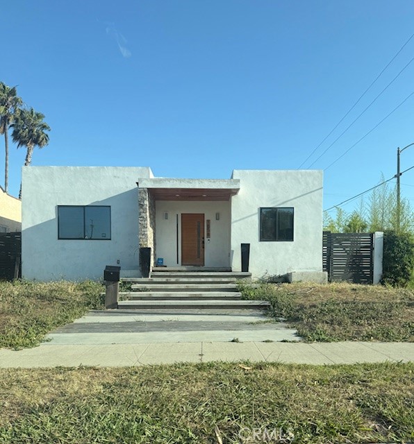 1858 W 78th Property Photo 1