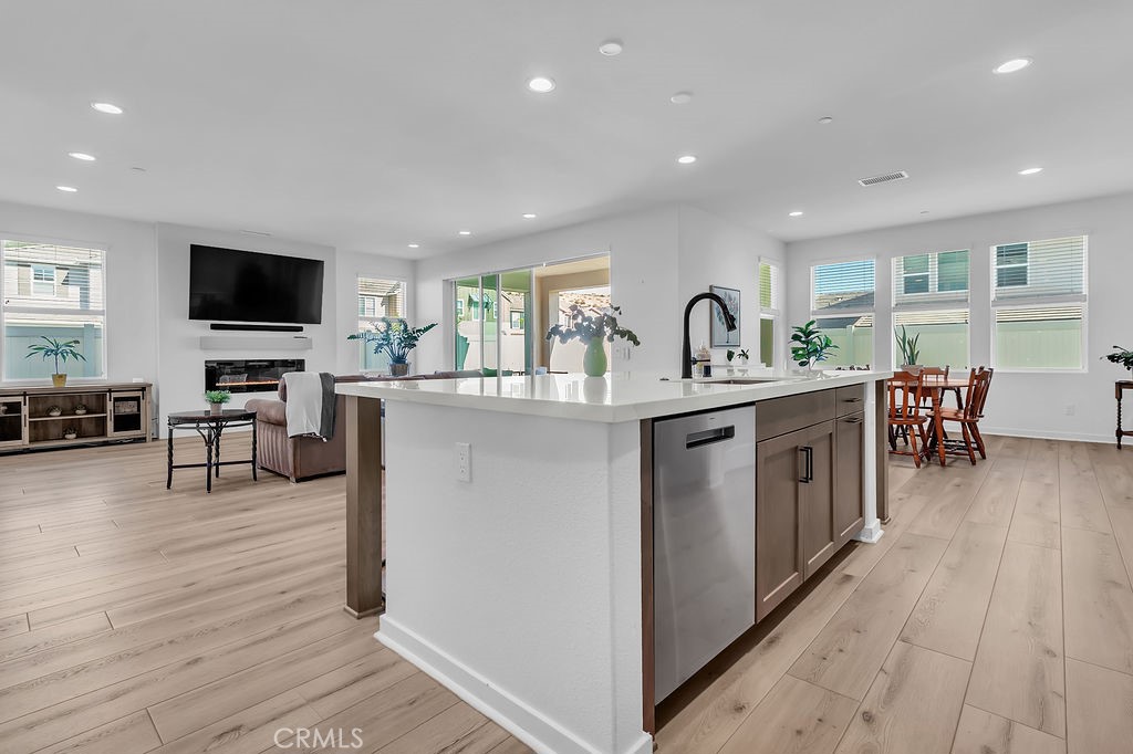18100 Tableau Property Photo 9