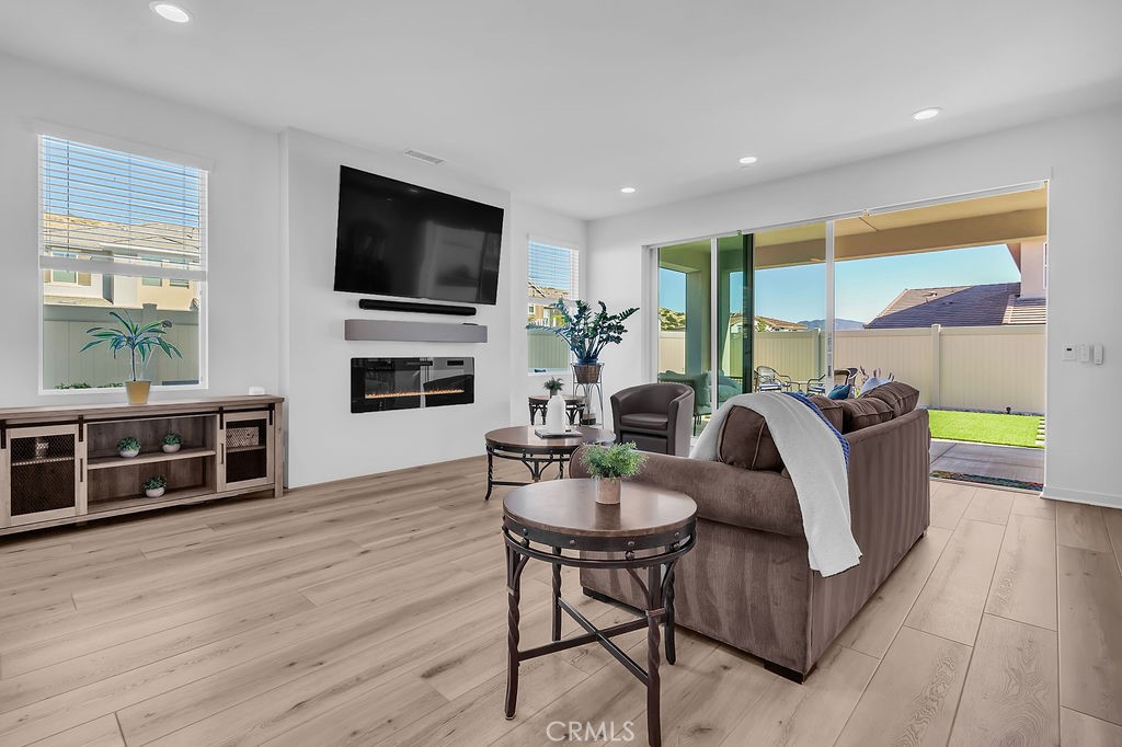 18100 Tableau Property Photo 13