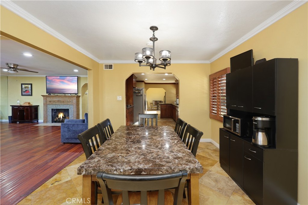 7802 Adwen Property Photo 5