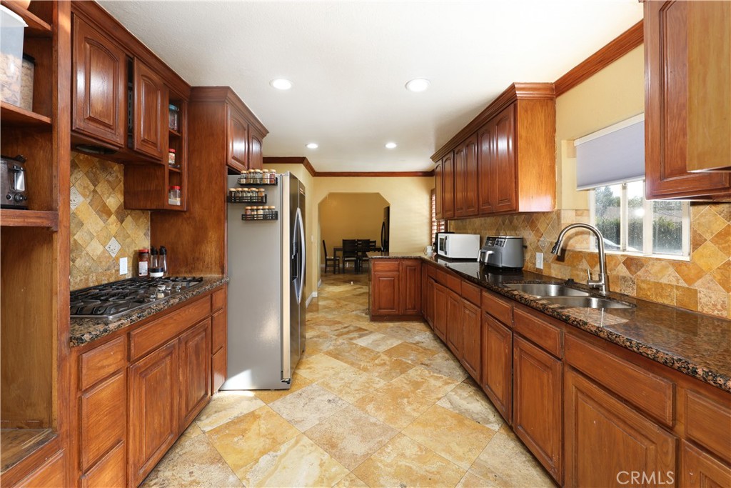 7802 Adwen Property Photo 6