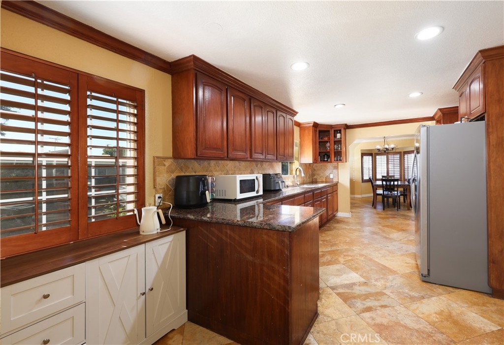 7802 Adwen Property Photo 7