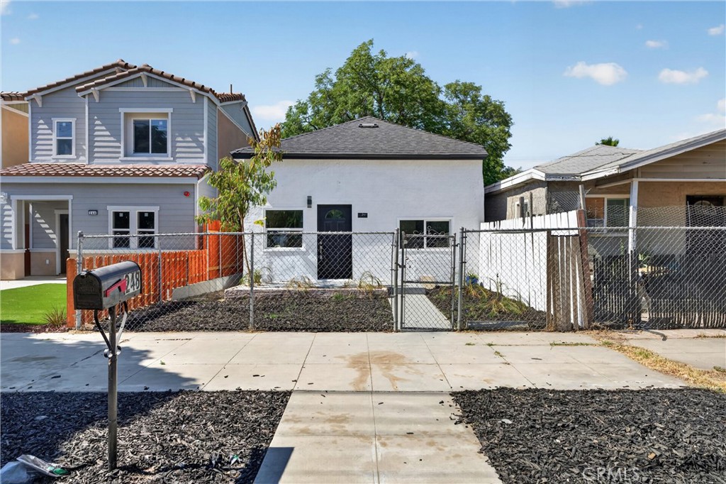 248 W N Property Photo 4