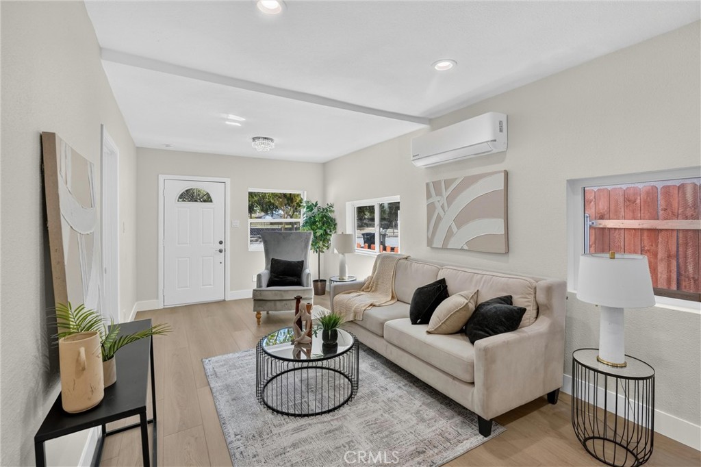 248 W N Property Photo 8