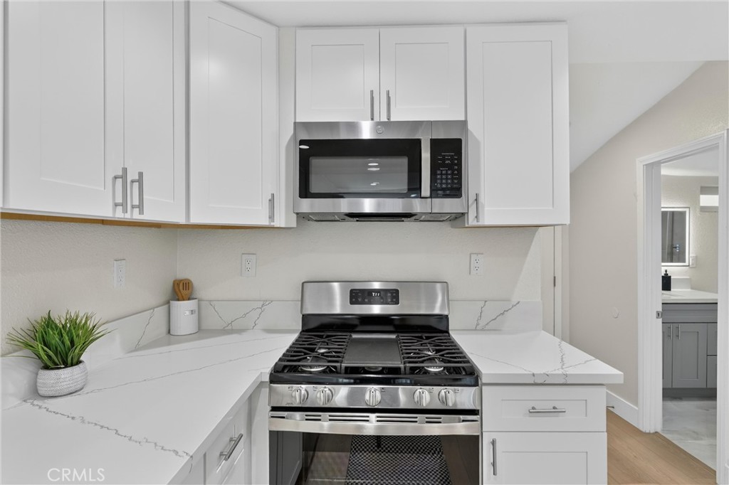 248 W N Property Photo 18