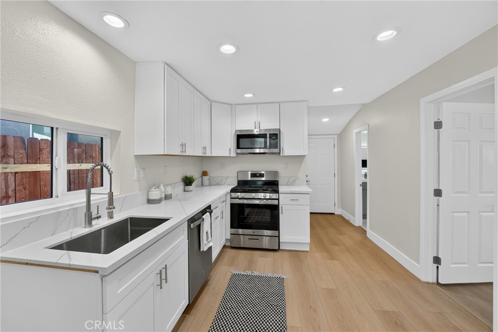 248 W N Property Photo 19