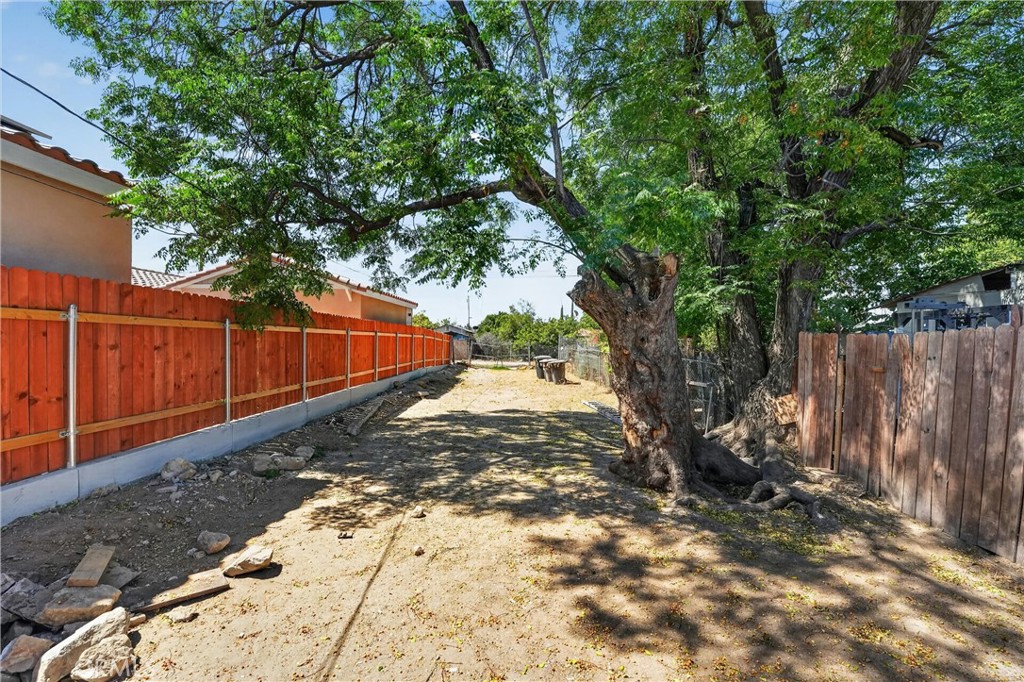 248 W N Property Photo 34