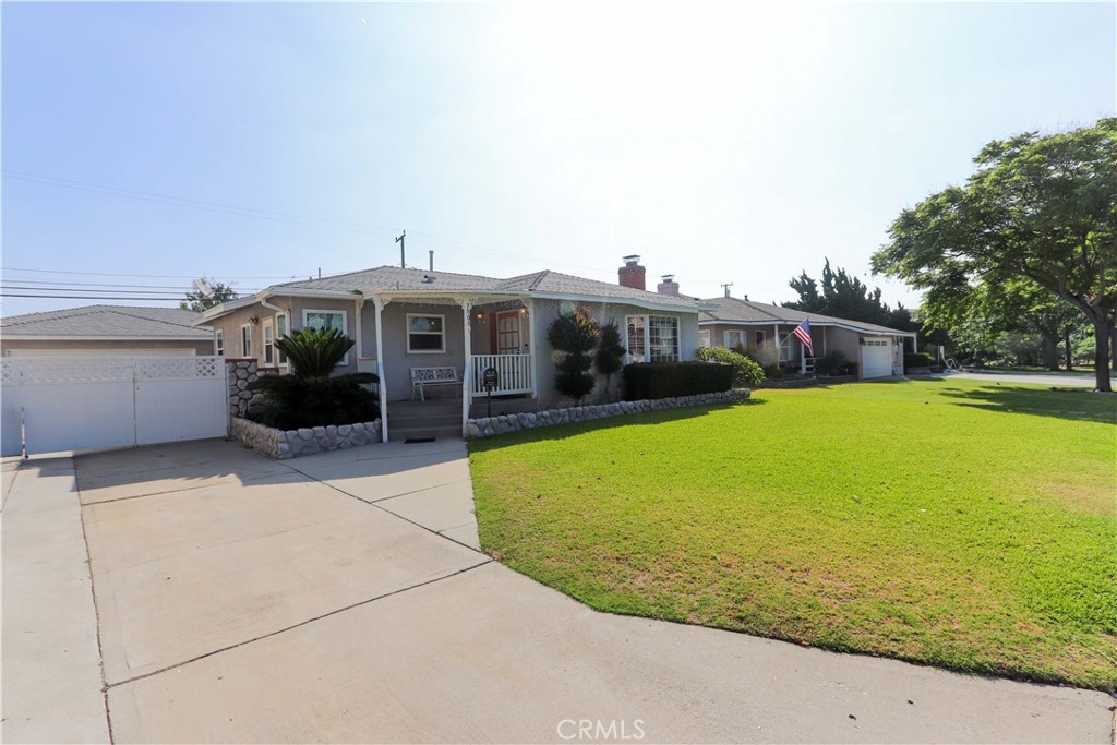 7503 Muller Property Photo 1