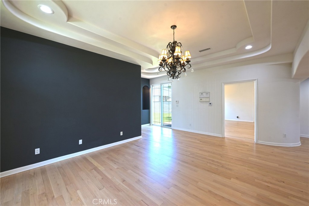 9457 Gotham Property Photo 21