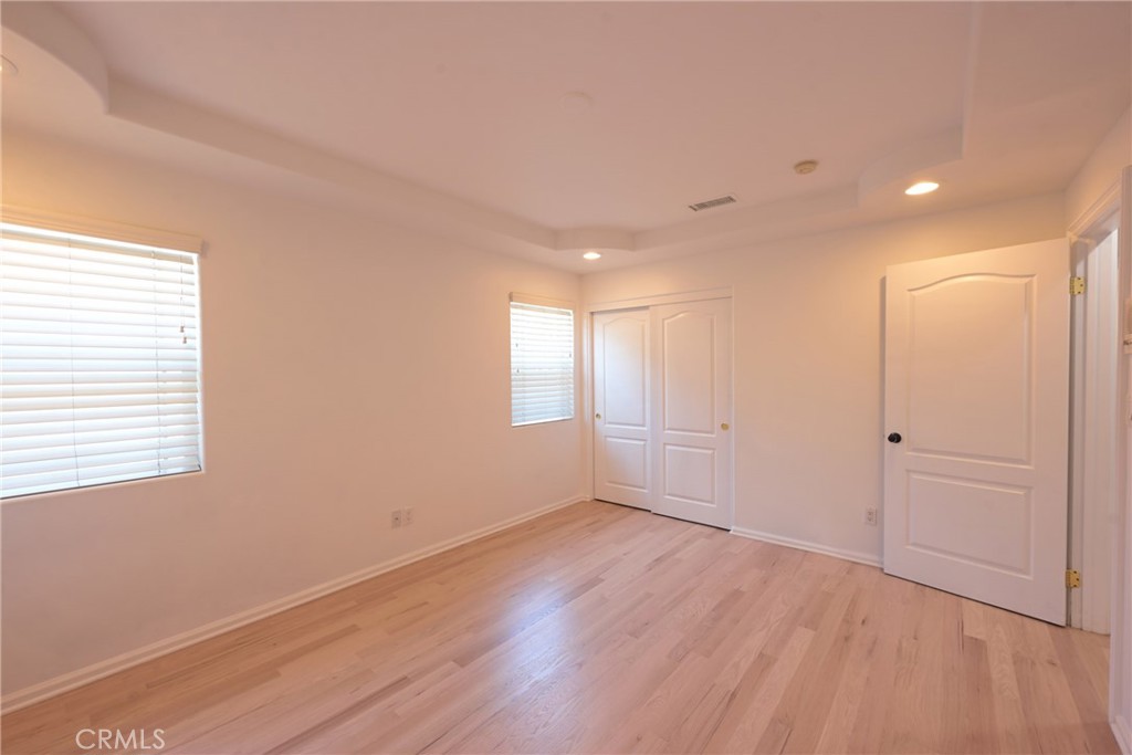 9457 Gotham Property Photo 26