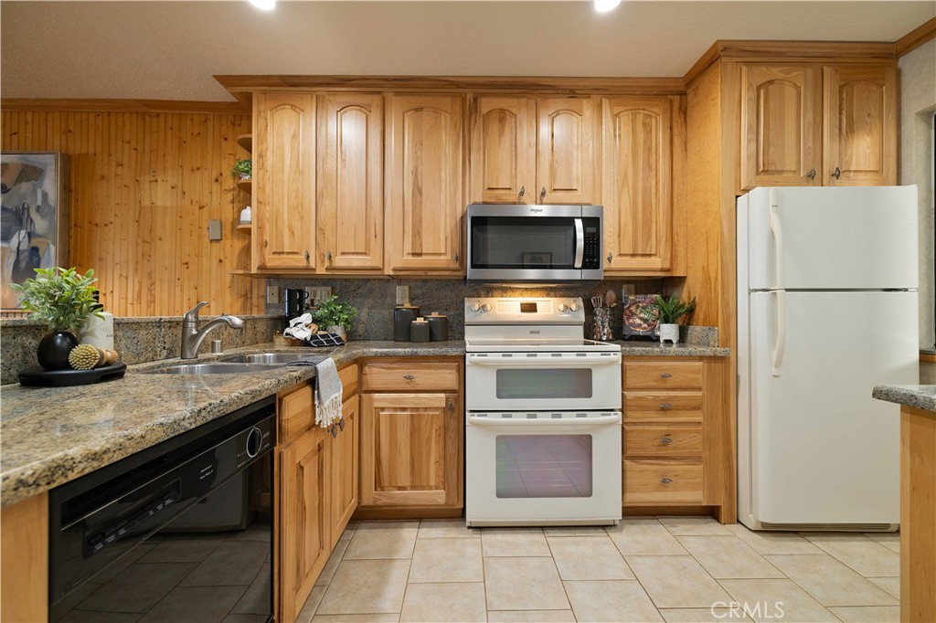 7600 N Lake Boulevard 34 Property Photo 9