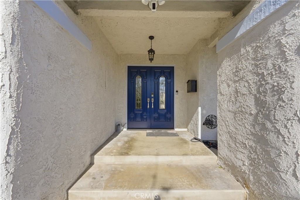 5650 Pickering Property Photo 5