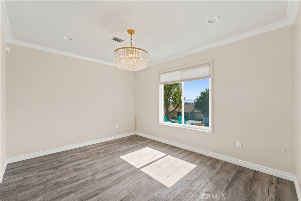 5650 Pickering Property Photo 6