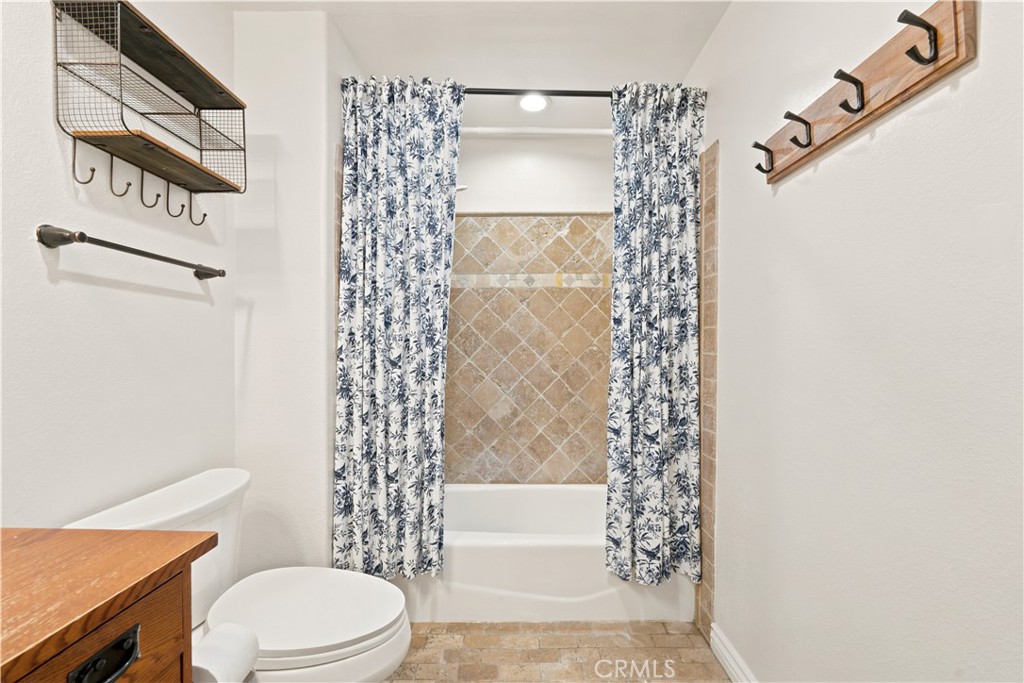 5650 Pickering Property Photo 29