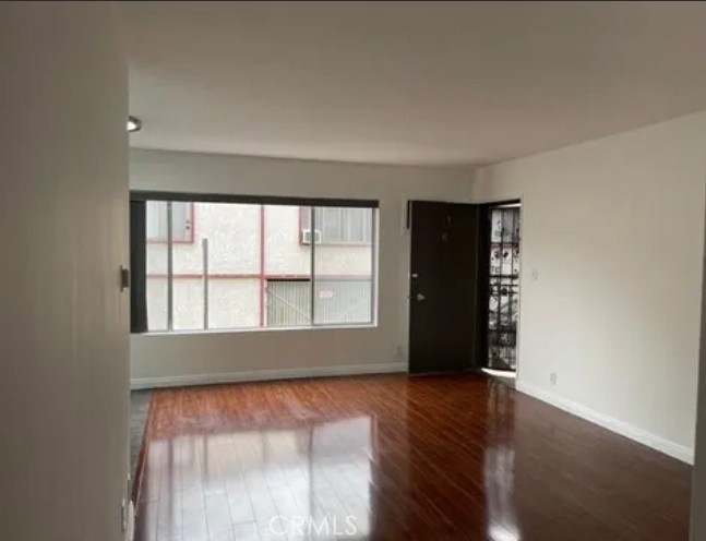 951 N Gardner 6 Property Photo 3