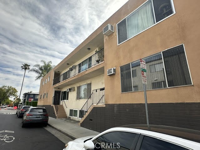 951 N Gardner 6 Property Photo 16