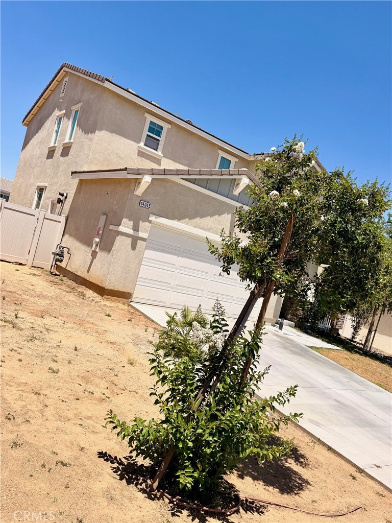 14045 Casetta Dr Property Photo 2
