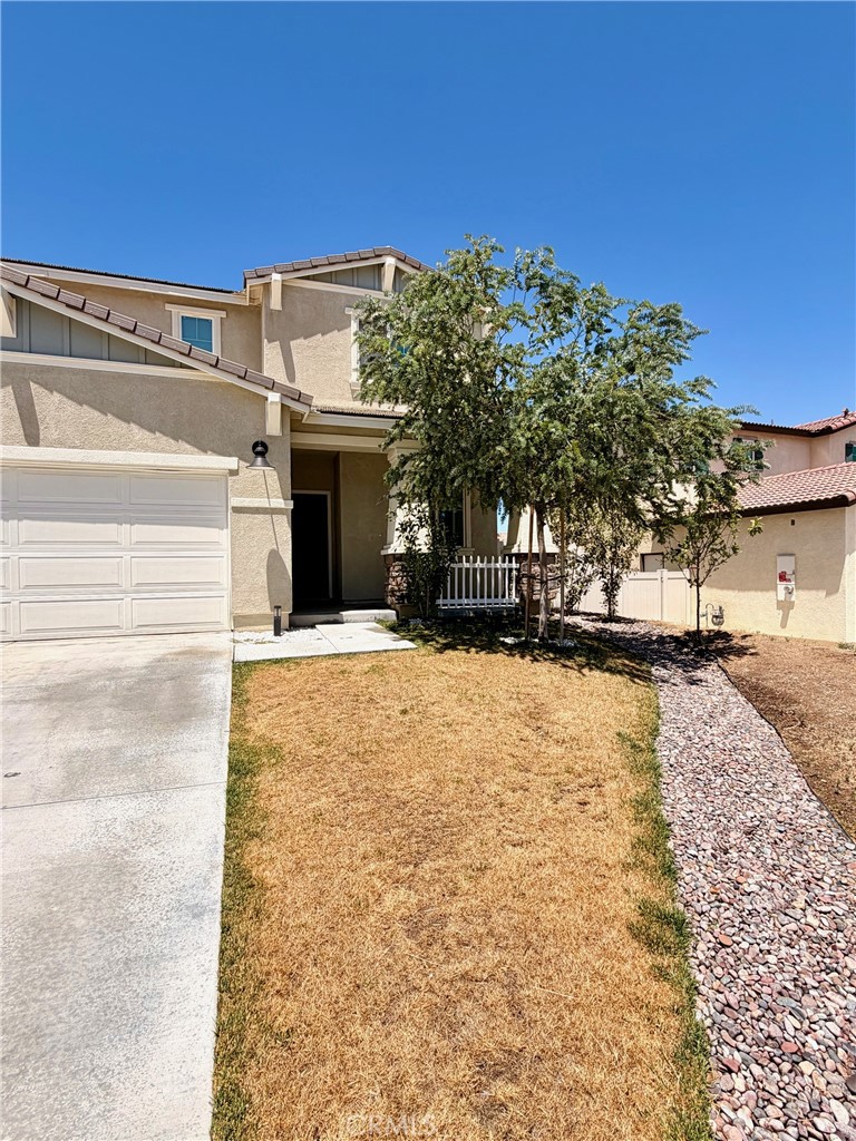 14045 Casetta Dr Property Photo 5