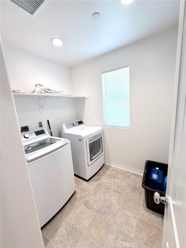 14045 Casetta Dr Property Photo 23