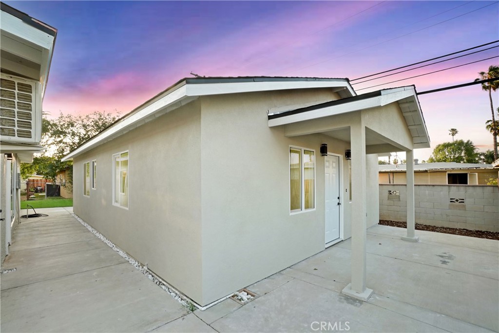 5571 Central Avenue Property Photo 12