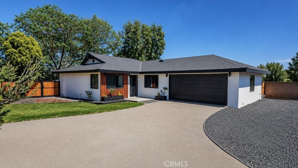 3246 Muscatel Property Photo 1