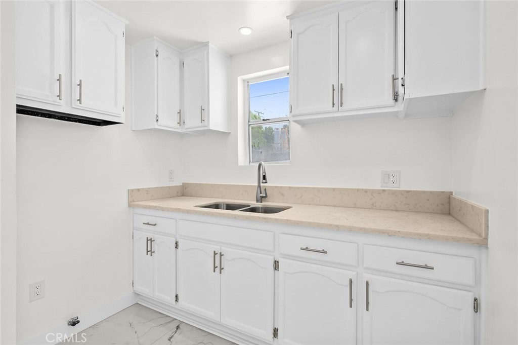 13409 S Largo Avenue Property Photo 26