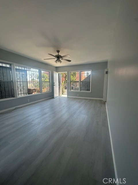 8811 S Budlong Property Photo 3