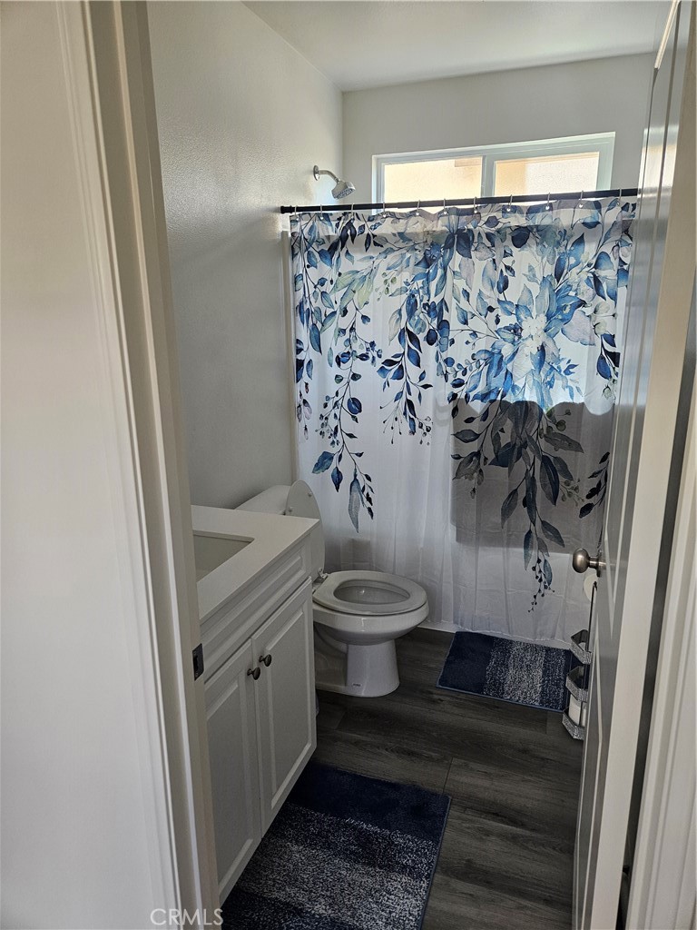 12024 Beverly Glen Property Photo 5