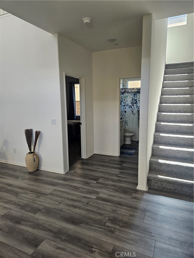 12024 Beverly Glen Property Photo 8