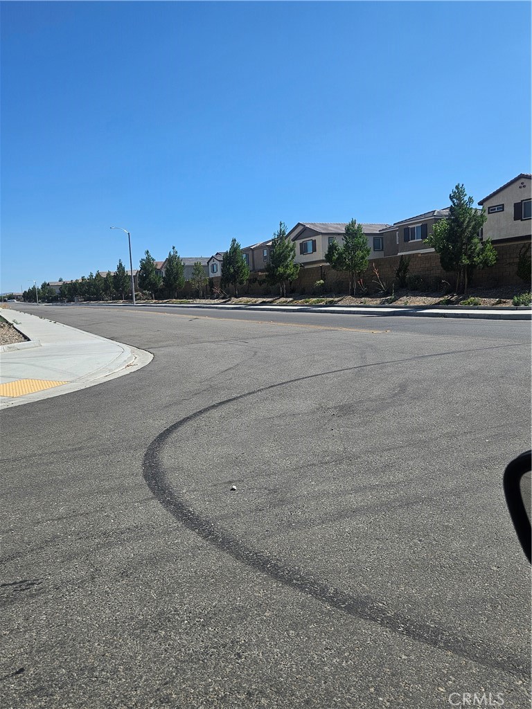 12024 Beverly Glen Property Photo 19