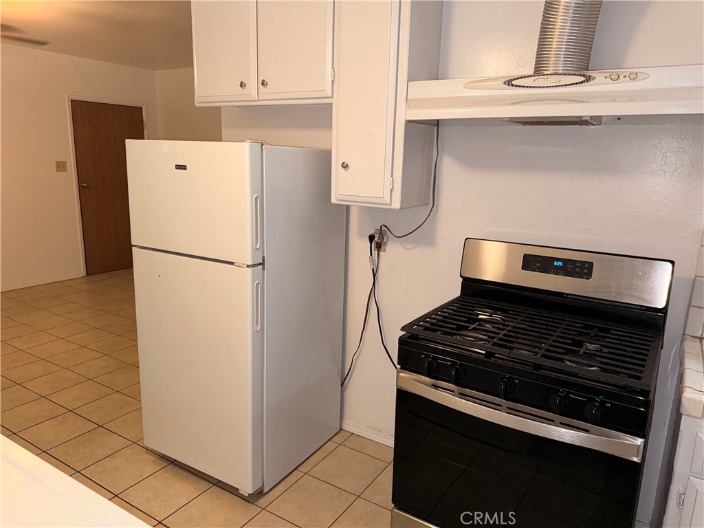 843 W Walnut B Property Photo 10