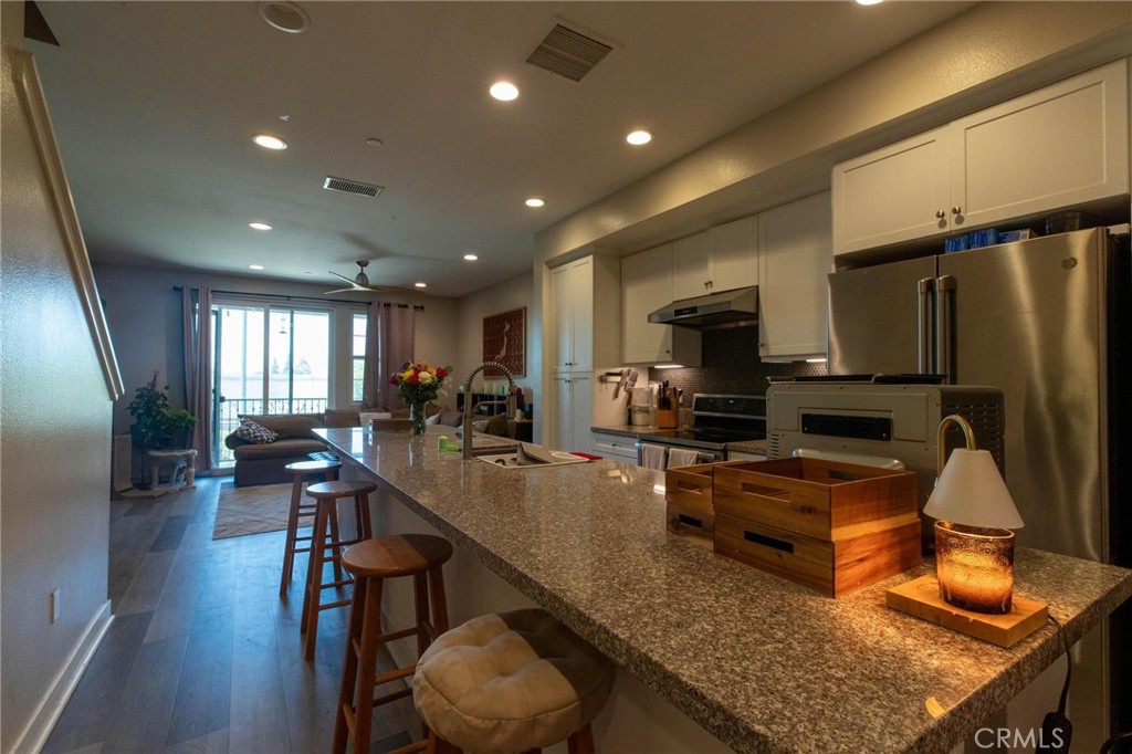 9478 Dahlia Property Photo 4